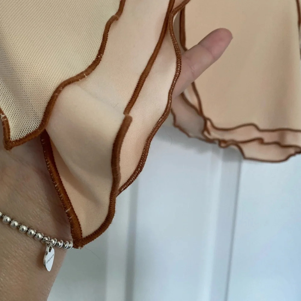 Asymmetrical top - Picture 4 of 6